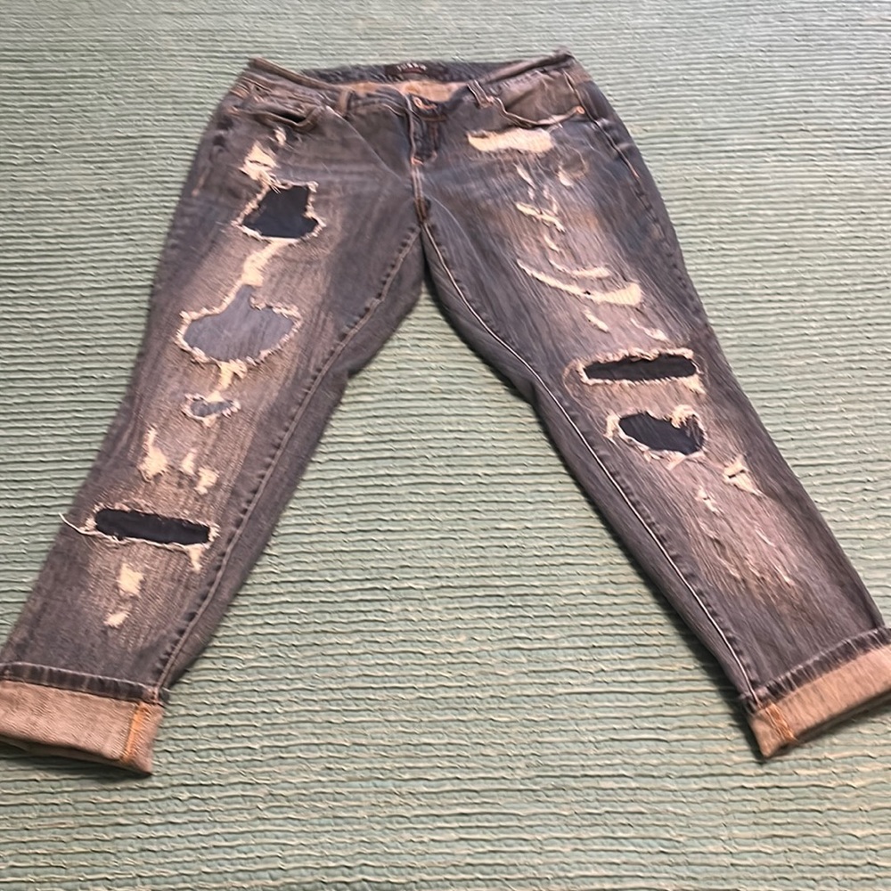 Cropped denim jeans